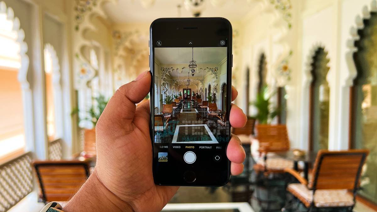 iPhone SE (3rd Gen) Overview & Review Details Familiar Design And Modern